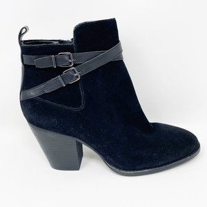 Alex Marie Womens Black Suede Leather Buckle Accent Side Zip Bootie Size 9.5